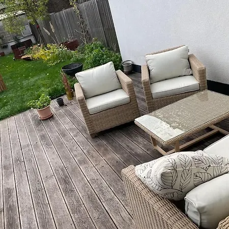 Luxury Duplex Townhouse With Garden/top Location 公寓